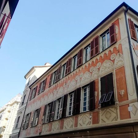 Mistrangelohome 3 - Appartamento In Pieno Centro Савона Екстериор снимка