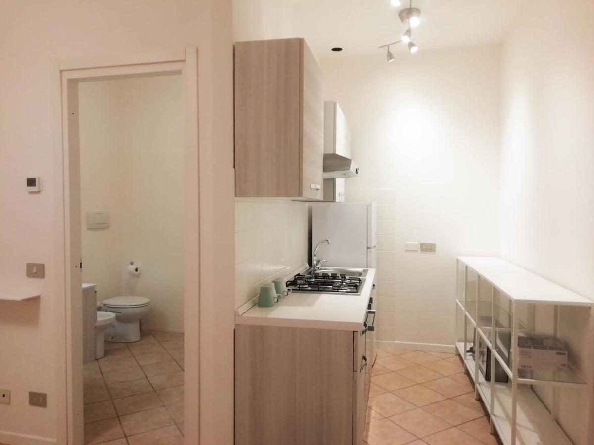 Mistrangelohome 3 - Appartamento In Pieno Centro Савона Екстериор снимка