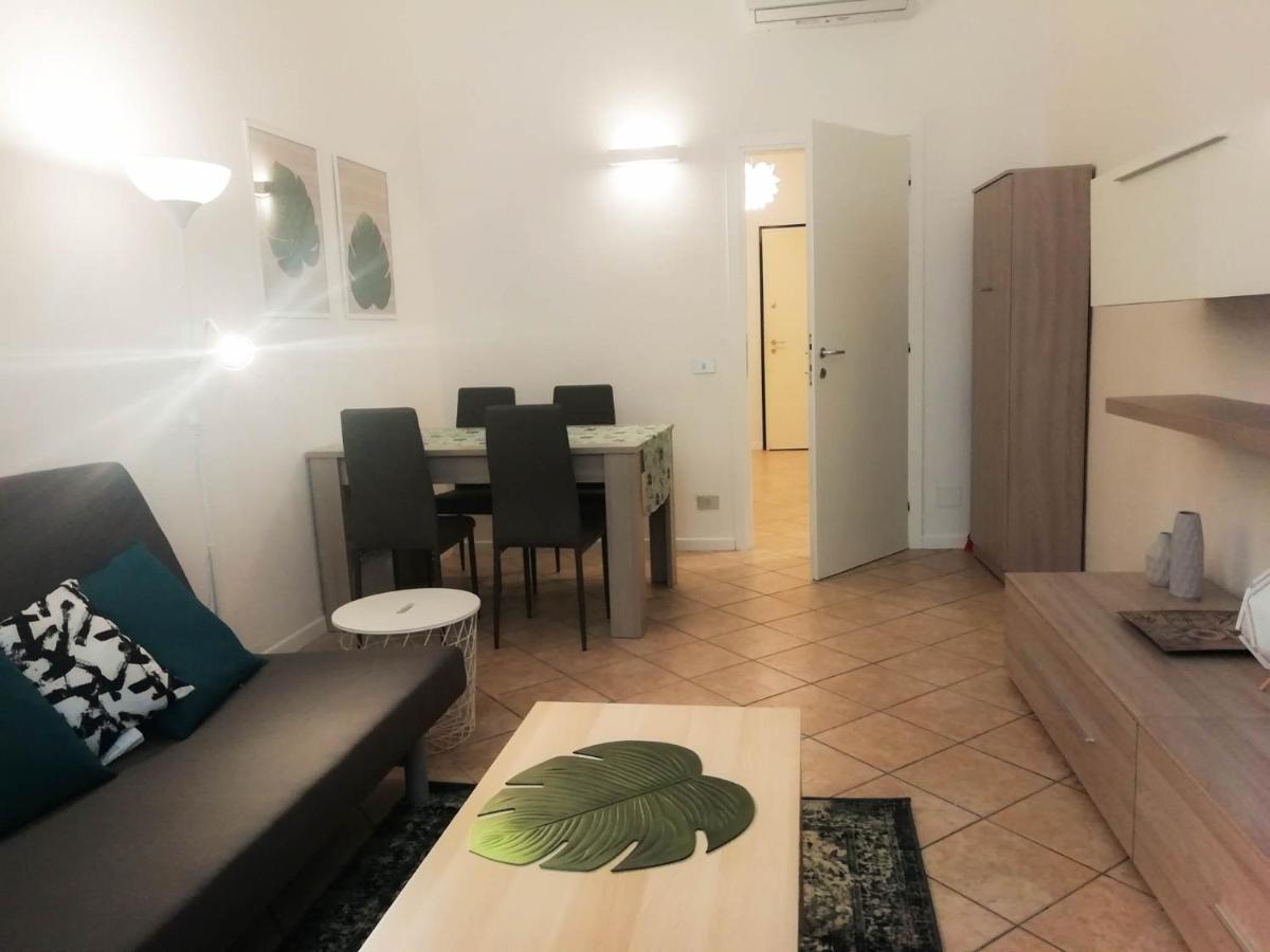 Mistrangelohome 3 - Appartamento In Pieno Centro Савона Екстериор снимка