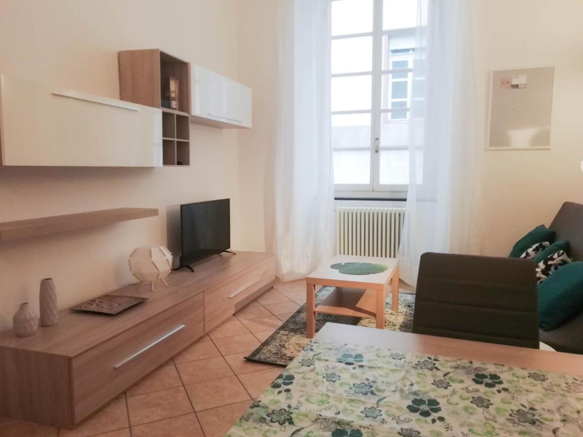 Mistrangelohome 3 - Appartamento In Pieno Centro Савона Екстериор снимка