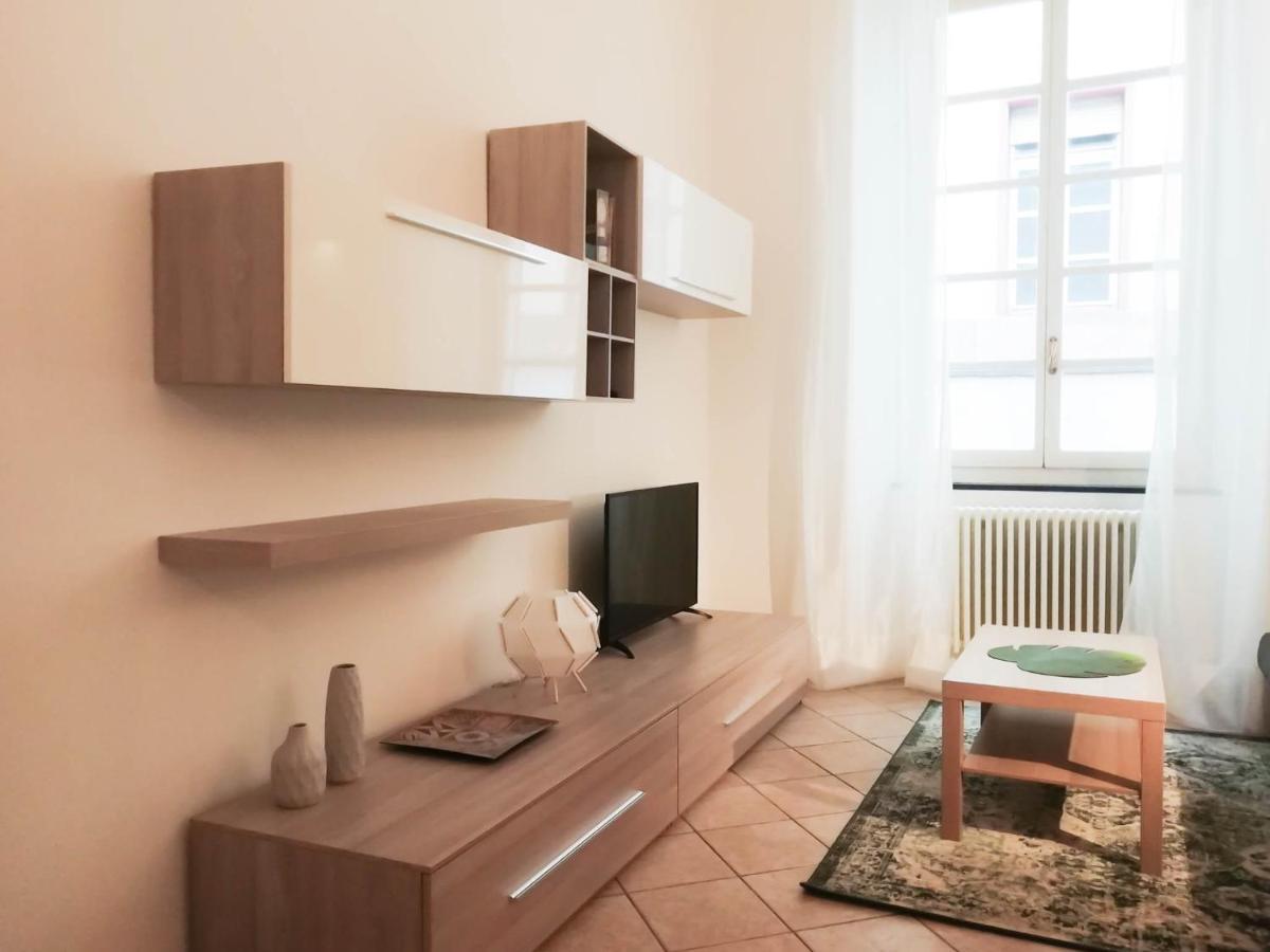 Mistrangelohome 3 - Appartamento In Pieno Centro Савона Екстериор снимка