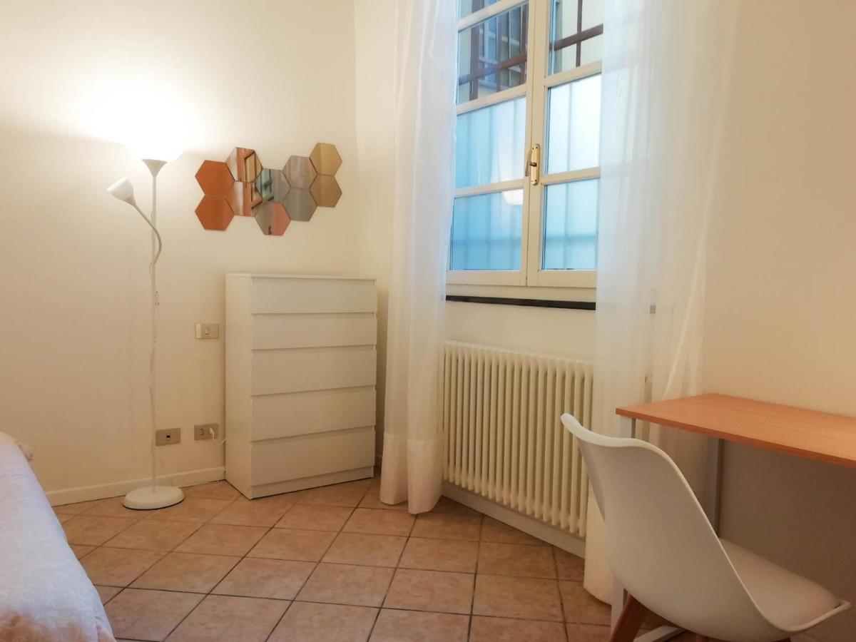 Mistrangelohome 3 - Appartamento In Pieno Centro Савона Екстериор снимка