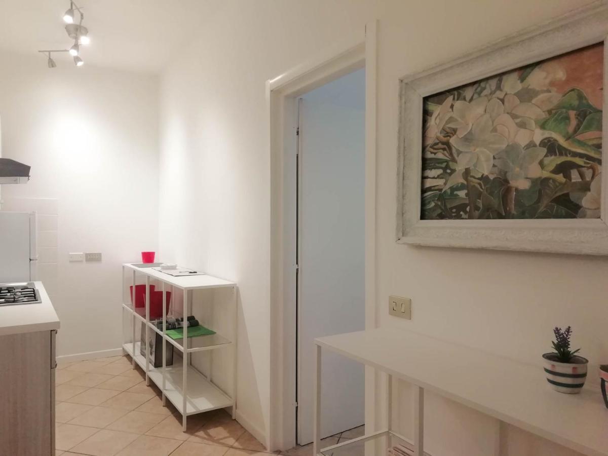 Mistrangelohome 3 - Appartamento In Pieno Centro Савона Екстериор снимка